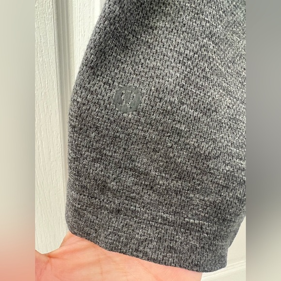 Lululemon Athletic Men's Gray Shorts (Size M) - Picture 5 of 8